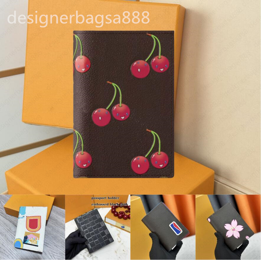 High quality Classic Designer Card Holder PASSPORT COVER Fashion Brand Fashion Credit Couple Family Travel Men Women Wallets Passport Clip Classic wallet