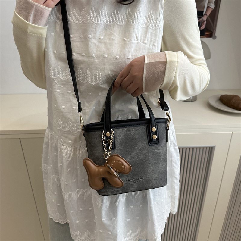 Fashionable women s bucket bag new multifunctional trend style single trend shoulder crossbody bag designer bag retro women s handbag