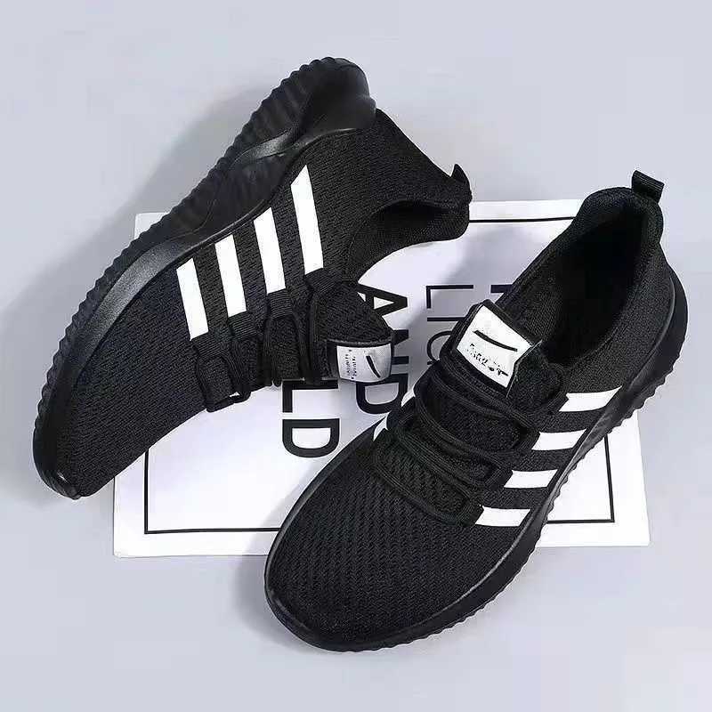 Fashionable new couple shoes mens mesh shoes for female students hollow comfortable non-slip casual sneakers mens tennis shoes Z250613