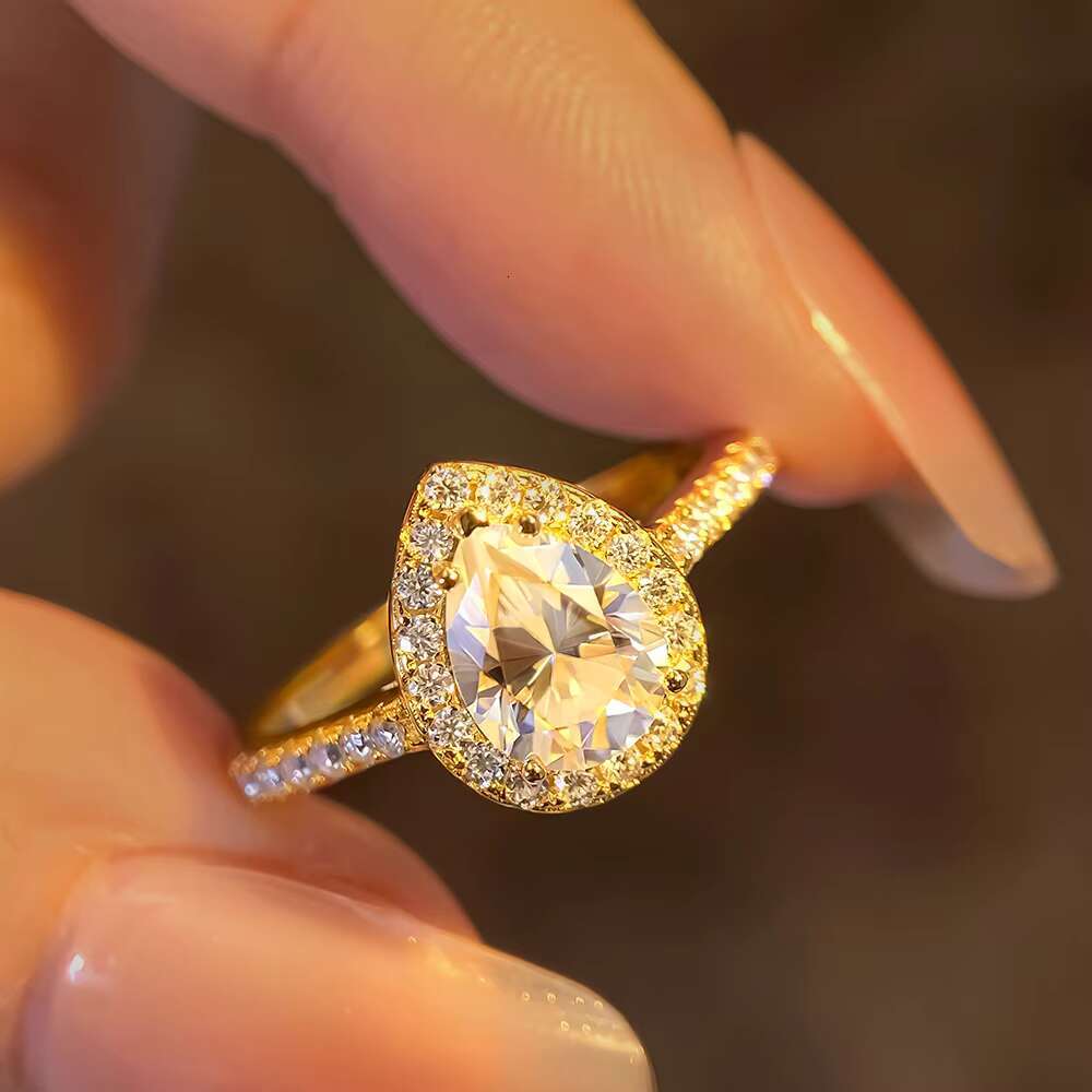 FOXI Fancy Shape Jewellery 1.5Ct halo Ring Gold Plated with Pear Moissanite Diamond 925 Sterling Silver Moissanite Wedding Ring