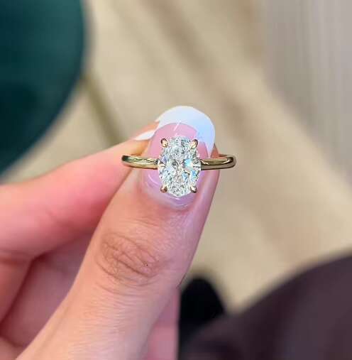 Classic Women Jewelry 6*8 Oval Shaped 925 Sterling Silver VVS Moissanite Engagement Ring Oval Cut for Women