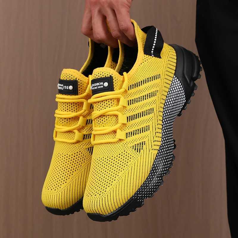 2025 New Summer Mesh Men Shoes Fashionable Casual Breathable Fitness Shoes Lightweight Walking Men Tennis Shoes Zapatillas Hombre Z250905