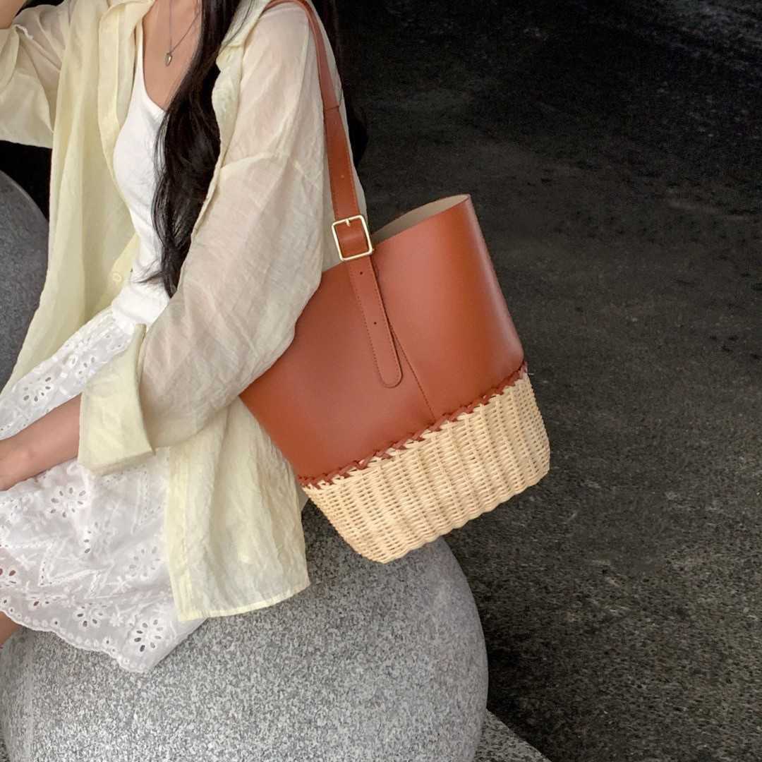 Summer New Beach Vacation Style Patchwork Handwoven Wicker Versatile Large Capacity Bucket Bag 250615