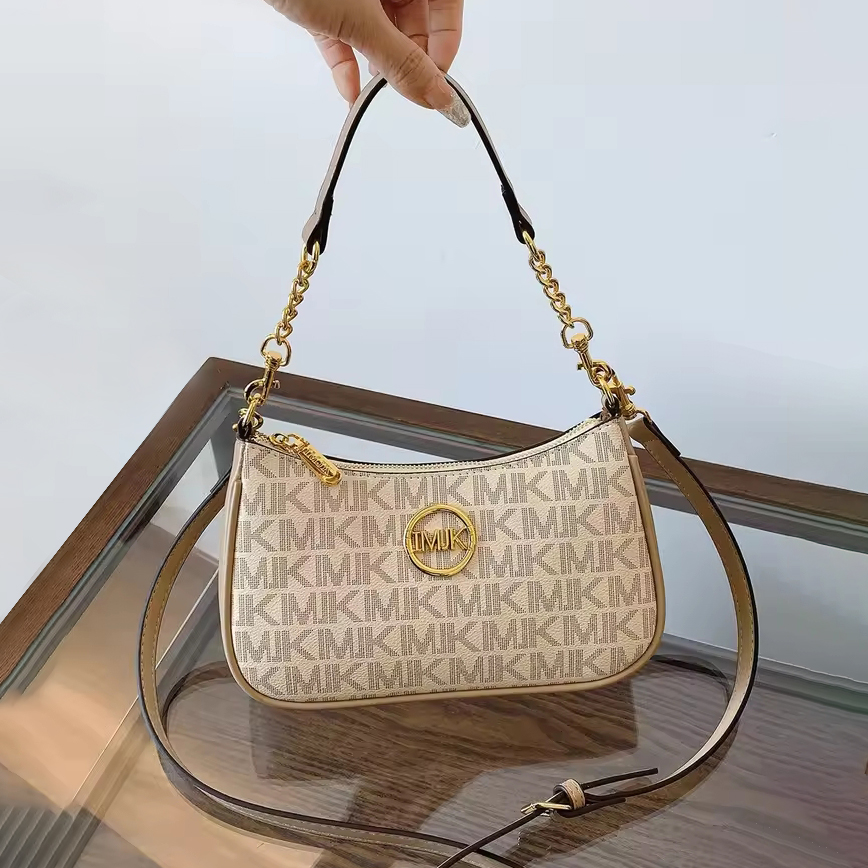 Designer Bag Leather Crescent Moon Shoulder Bag with Gold Chain Adjustable Crossbody Vintage Geometric Print Embossed Design Cream White Milk Luxury Bag 002