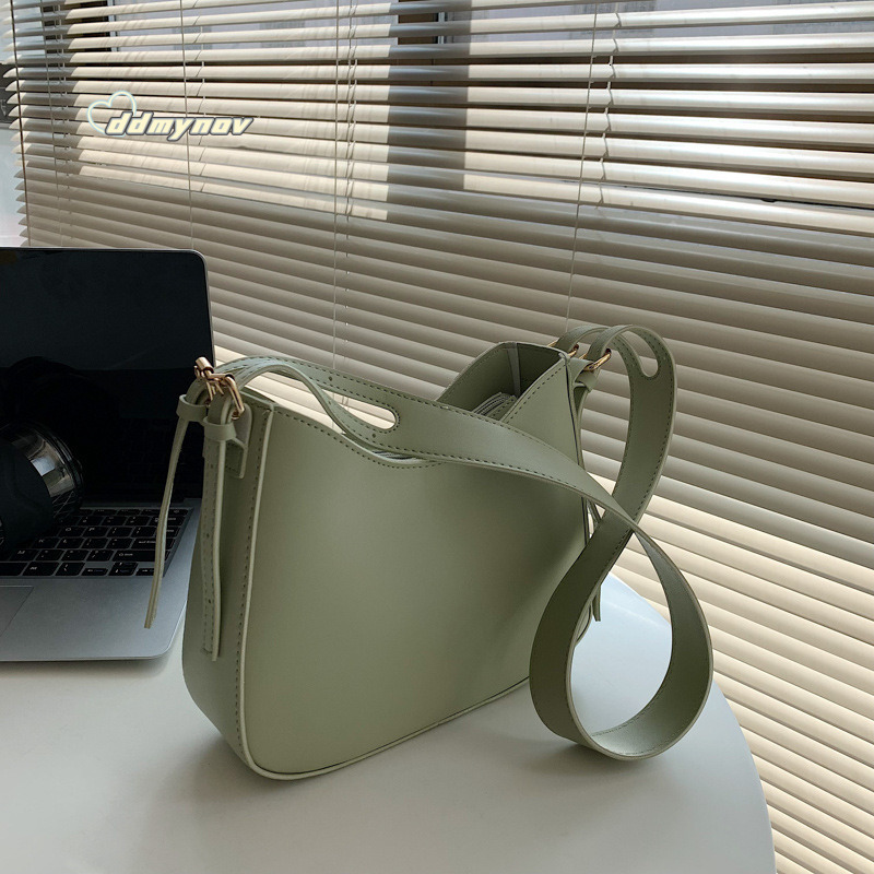 for Women Spring Summer 2025 New Commuter Fashion Versatile Crossbody High-end Niche Ins Shoulder Bag
