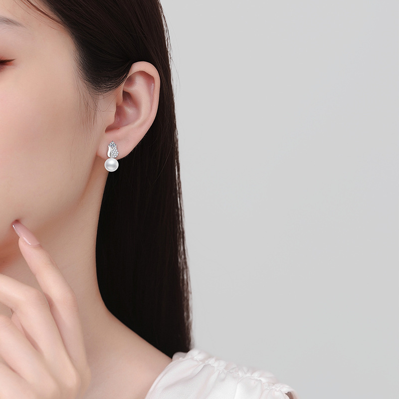 S925 Sterling Silver Earrings, Women's Korean Style Rose Flower Design D-Color 20-Point Moissanite Studs, Freshwater Pearl Earrings, High-End Fas