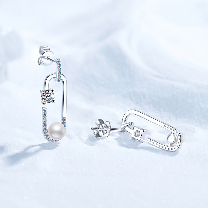 S925 Sterling Silver Stud Earrings with Moissanite and Natural Freshwater Pearls, High-End Personalized Earrings, Women's Fashion Stud Earrings, 