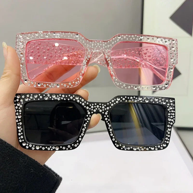 Fashion Square Crystal Sunglasses for Women Men Rhinestone iamond Sun Glasses Retro Big Frame Sparkling Glasses 250609