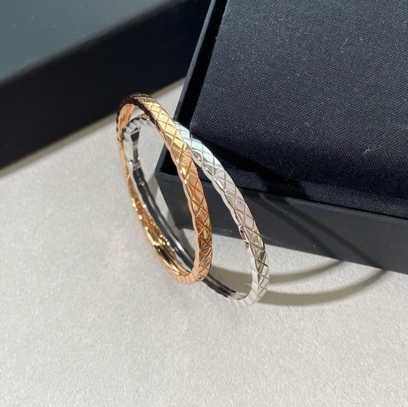 2025 Luxury quality charm punk bangle with diamond and no in two colors plated have stamp simple design PS6777A