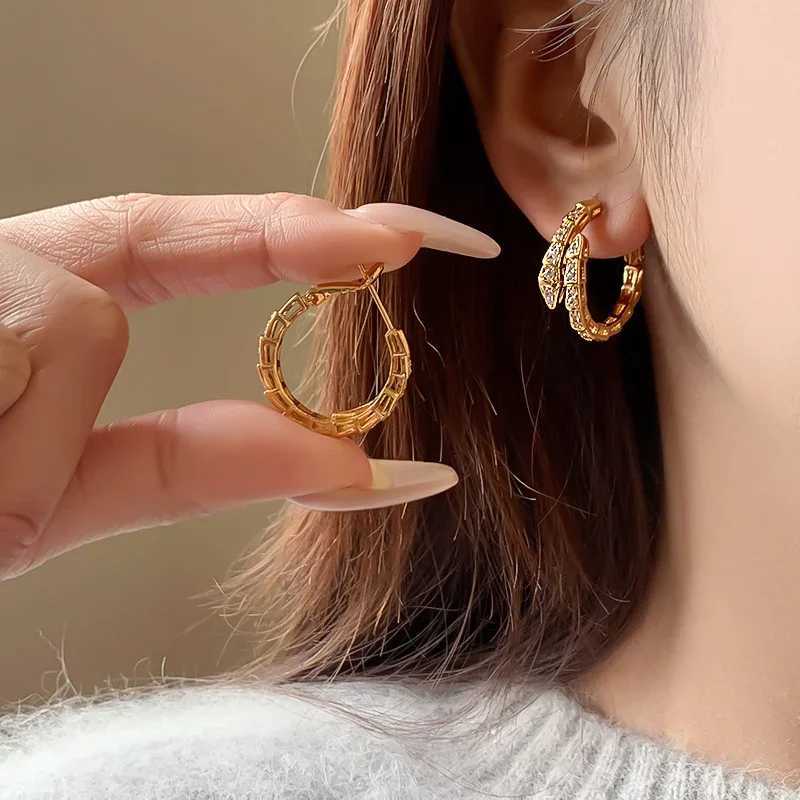Design Sense Classic Snake Shaped Micro Set Zircon Drop Earrings Luxury Jewelry Accessories for Women at Wedding Parties V250613
