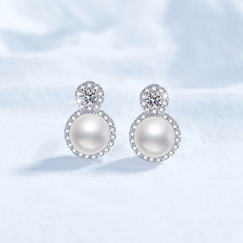 S925 Sterling Silver Stud Earrings, Women's 20-Point Moissanite Earrings, Princess Style Round Cluster Freshwater Pearl Studs, High-End Fashion E