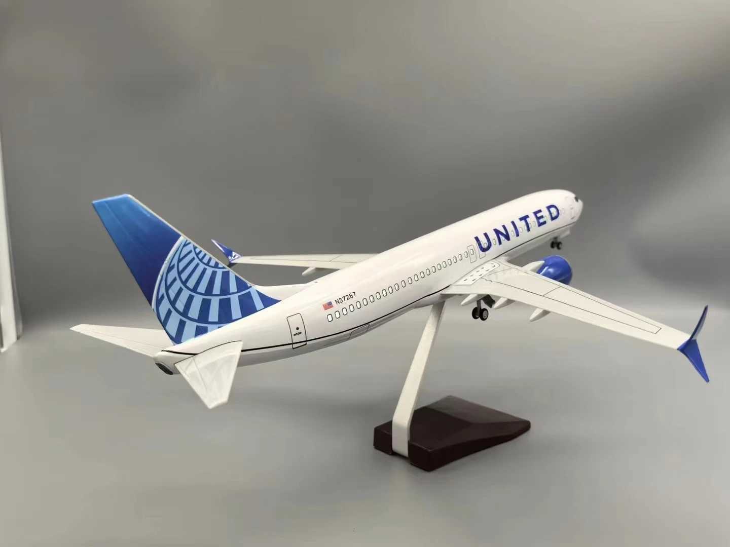 1/85 Scale 47CM Airplane B737 Aircraft United Airlines Airways With Light Diecast Resin Plane Model Toy Collection By Aviation L250612