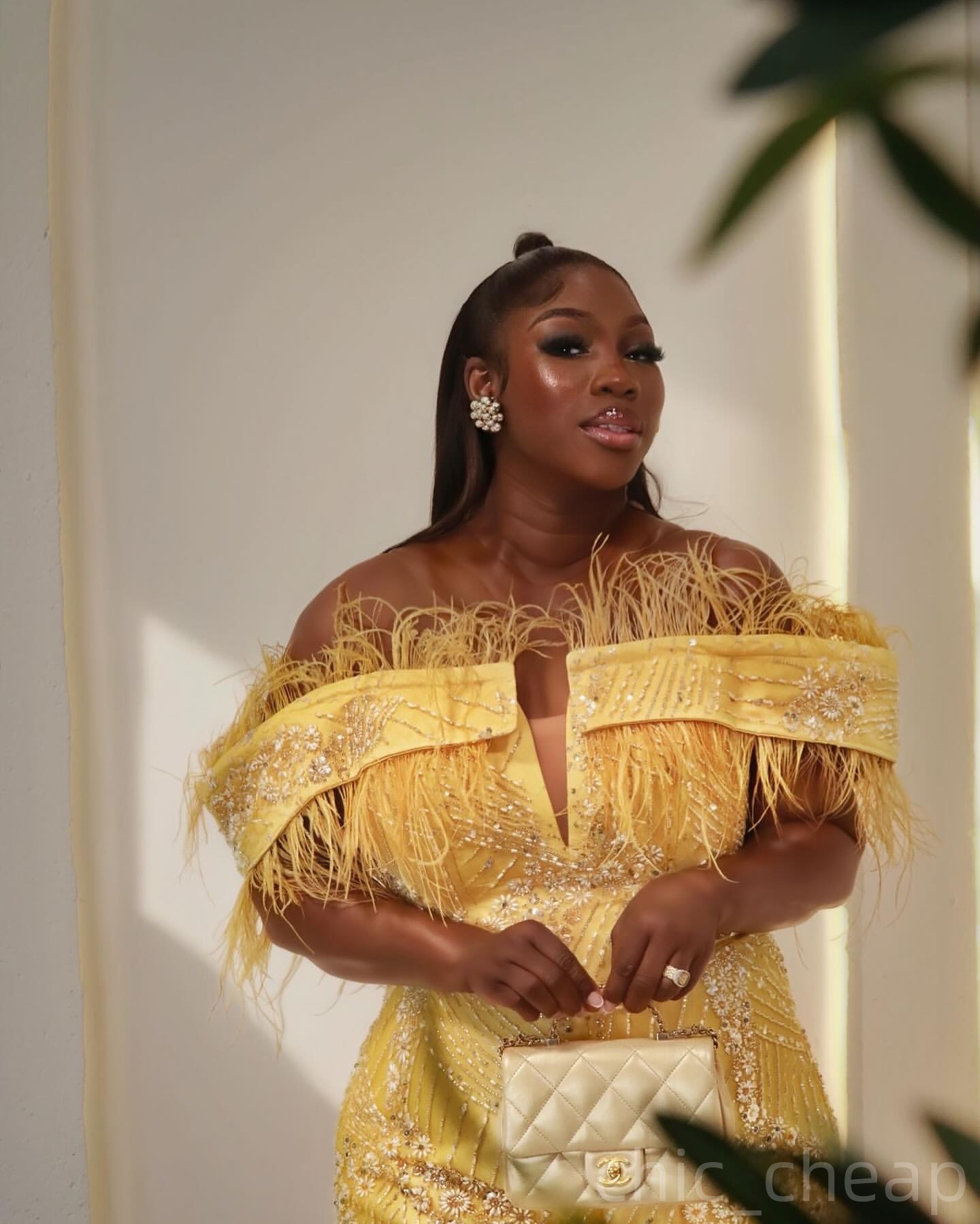 Yellow Sheath Prom Jumpsuits Dresses 2025 Sequined Feather Evening Formal Party Second Birthday Engagement Gowns Plus Size Dress For Special Occasions