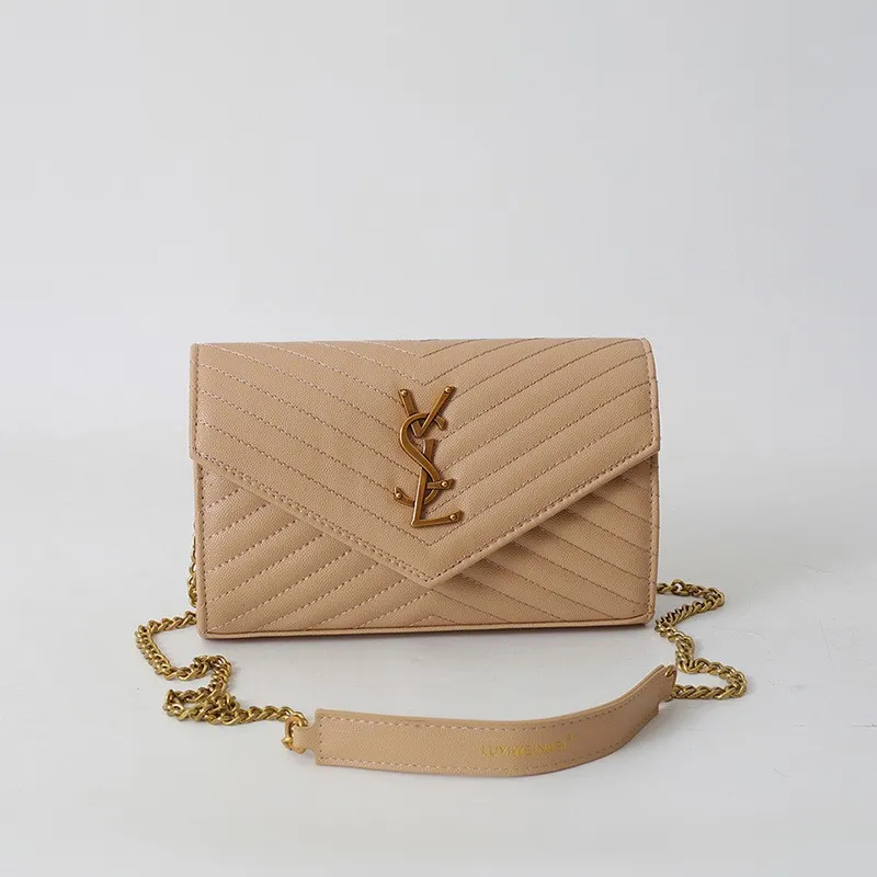 Best Selling Premium Elegant Women's Bags 2025 New Trendy Chain Letter Shoulder Bag Fashion Versatile Crossbody Small Square Bag Red Khaki