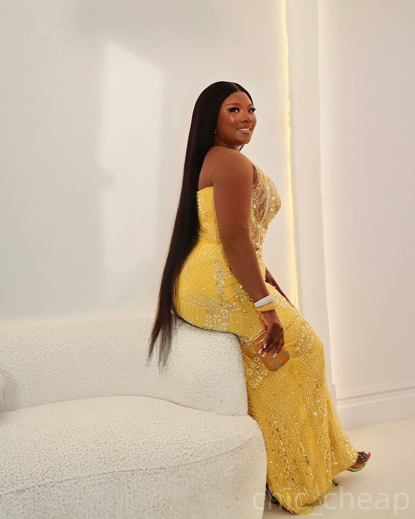 Yellow Sheath Prom Dresses 2025 Illusion Pearls Sequined Evening Formal Party Second Birthday Engagement Gowns Plus Size Dress For Special Occasions