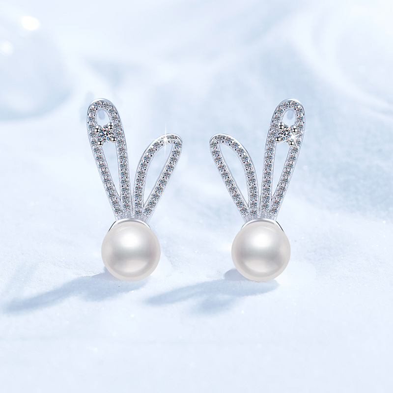 S925 Sterling Silver Earrings, Freshwater Pearl Stud Earrings, Women's Moissanite Studs, Fashion Bunny Earrings, Versatile High-End Earrings