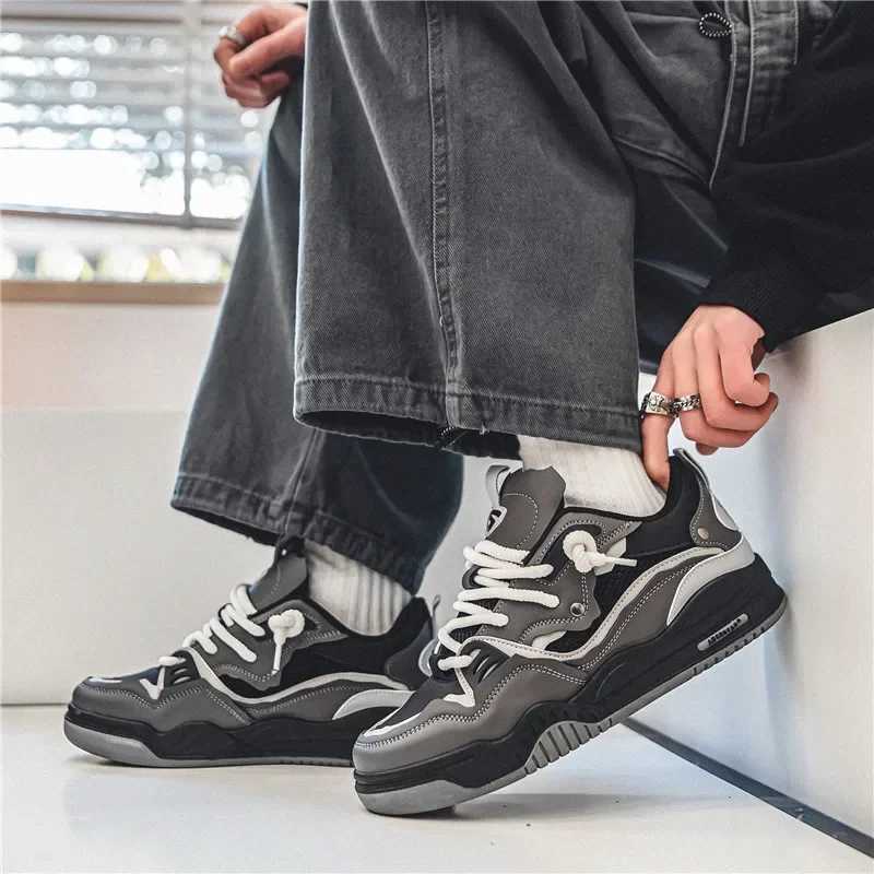 Mens Vulcanized Shoes Trendy Personalized Teenagers Casual Shoes Round Toe Lace-Up Plus Size Platform Shoes Men Shoes For Sale Z250613