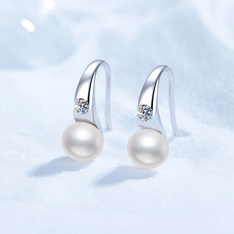 Best-Selling Cross-Border Moissanite Stud Earrings, S925 Sterling Silver Women's Elegant and Versatile Freshwater Pearl Earrings, High-End Fashio