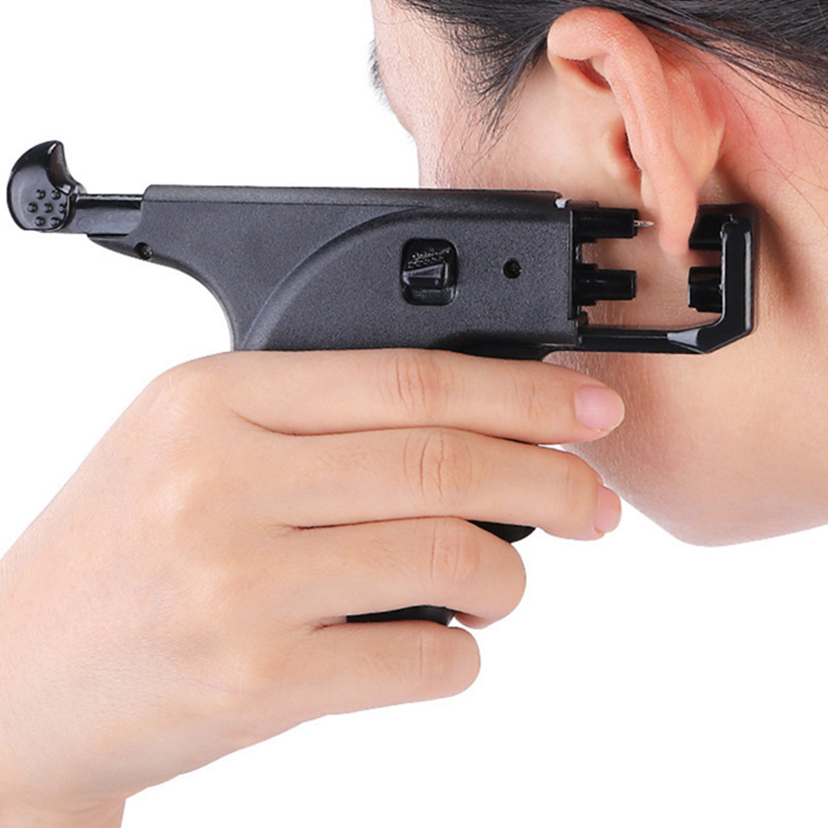 Ear piercer can only be used for 4mm head ear studs They are fast easy to operate and the product can be reused, Plastic