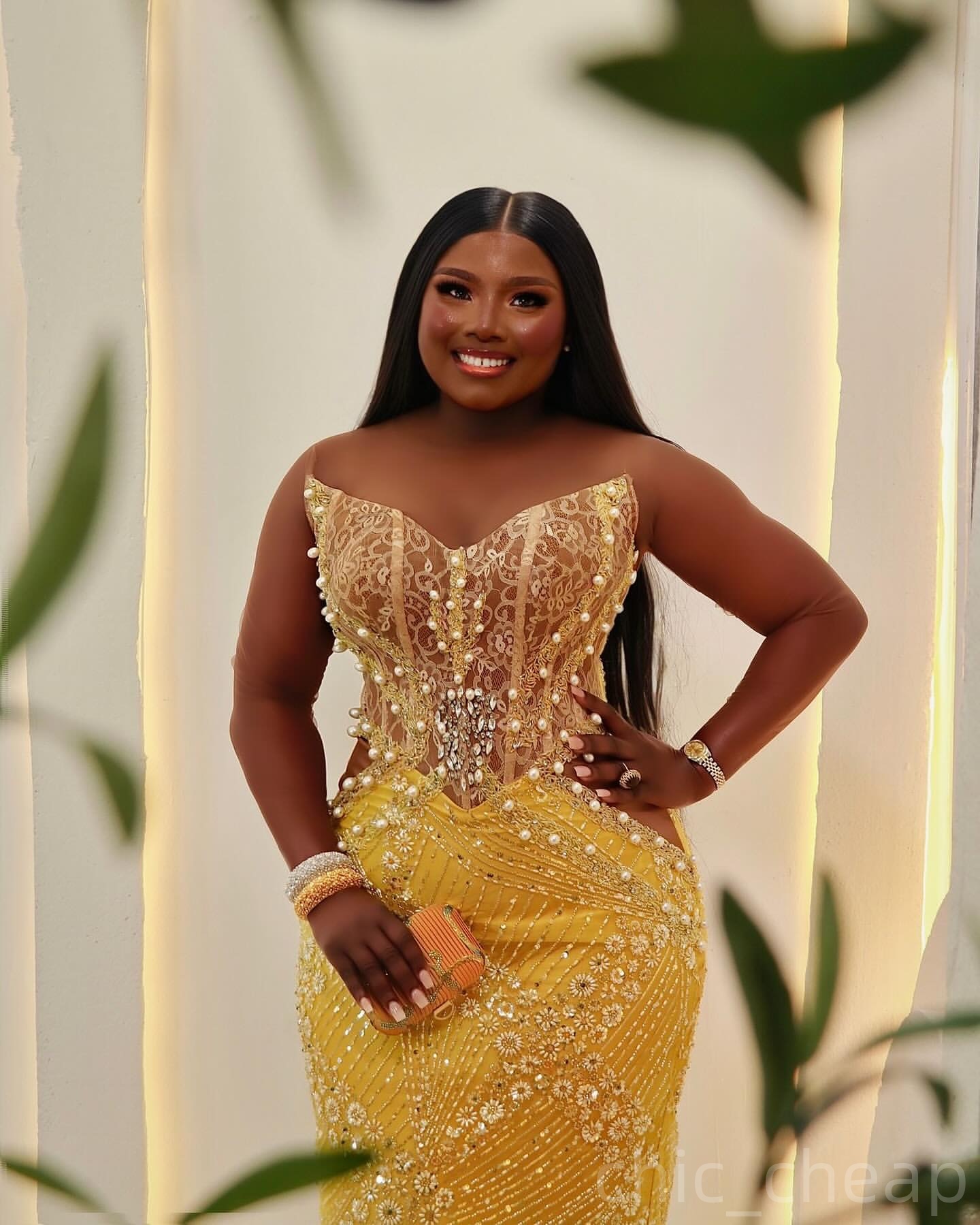 Yellow Sheath Prom Dresses 2025 Illusion Pearls Sequined Evening Formal Party Second Birthday Engagement Gowns Plus Size Dress For Special Occasions