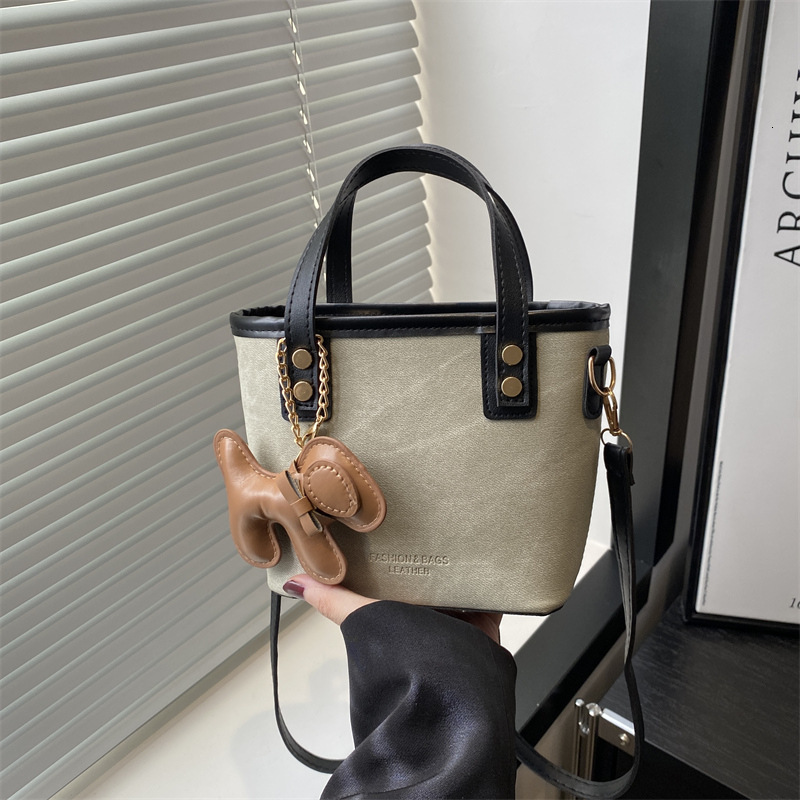 Fashionable women s bucket bag new multifunctional trend style single trend shoulder crossbody bag designer bag retro women s handbag