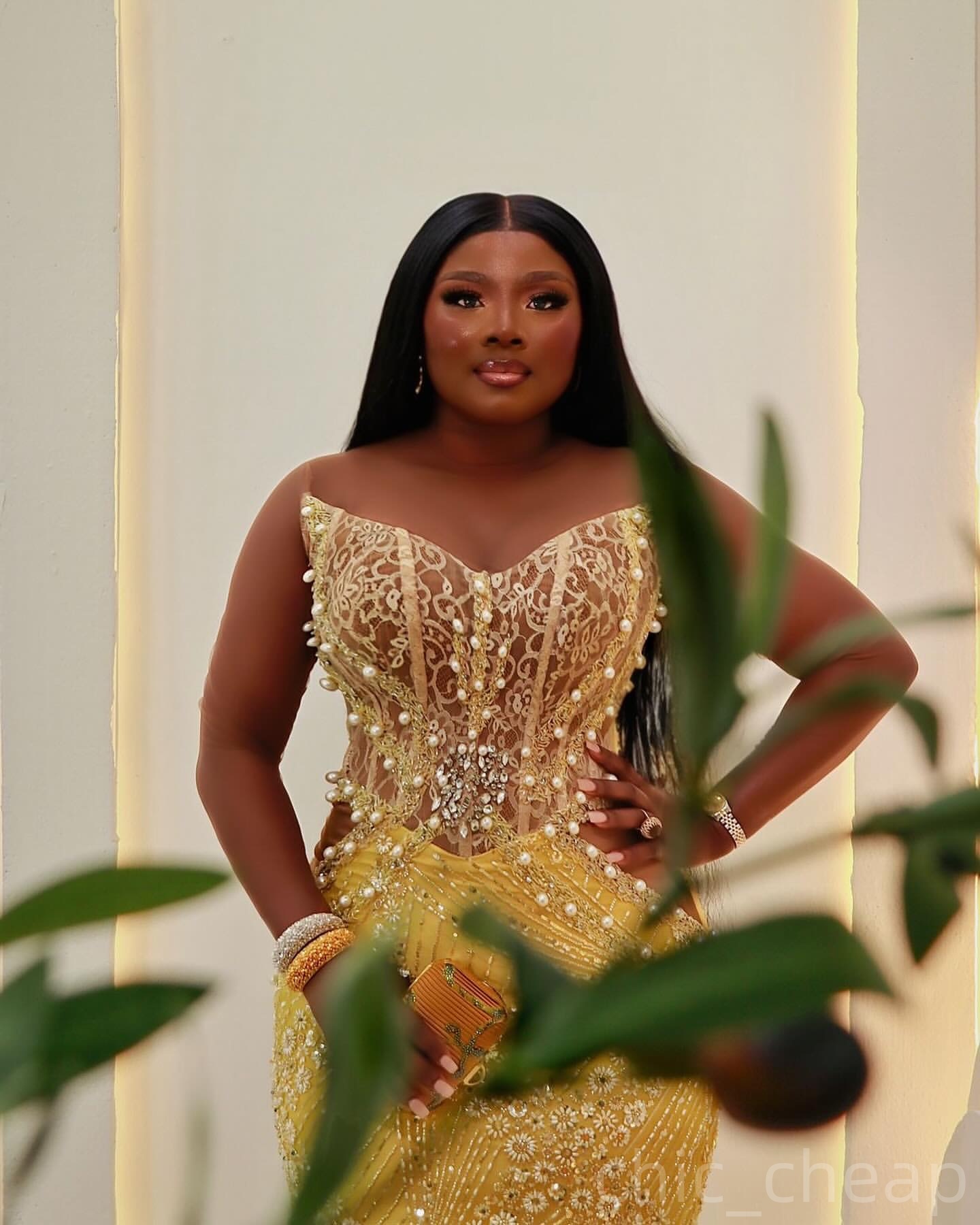 Yellow Sheath Prom Dresses 2025 Illusion Pearls Sequined Evening Formal Party Second Birthday Engagement Gowns Plus Size Dress For Special Occasions