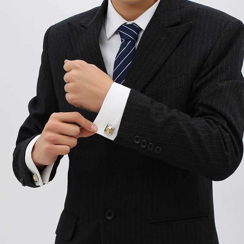 Luxurious Hollow Silver-Plated French Style Shirt Cufflinks For Mens Crystal Rhinestones Buttons Wedding Groom Favors JewelryXJ250614