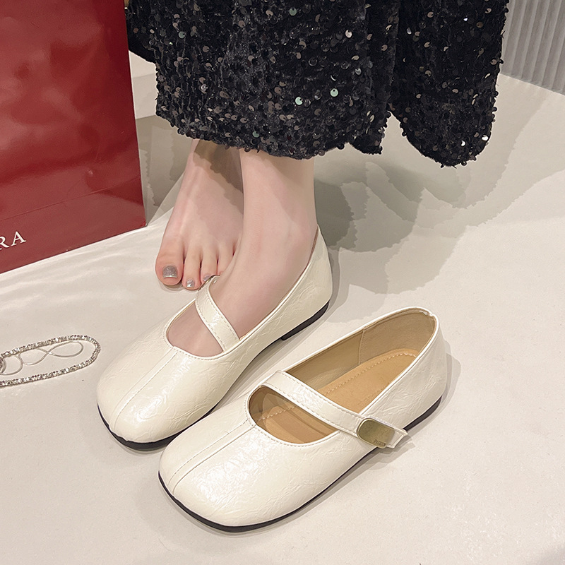 Ddmyoutdoor Spring And Autumn Slip On Casual Loafers New Women S Flat Mary Jane Single Shoes Outdoor Shoes