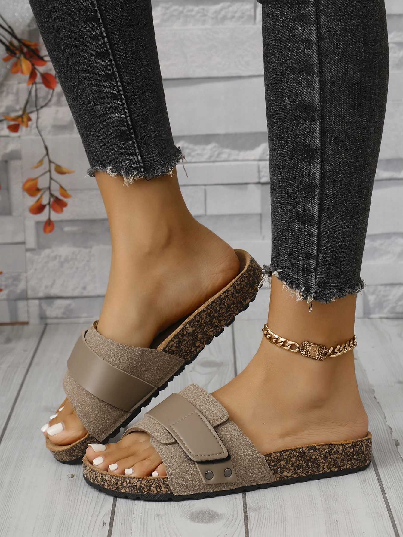 Womens Fashion Slippers Waterproof Non-Slip Thick Sole Wear-Resistant Soft Sole Comfortable Home Outdoor Daily Slip-On Slippers Z250614