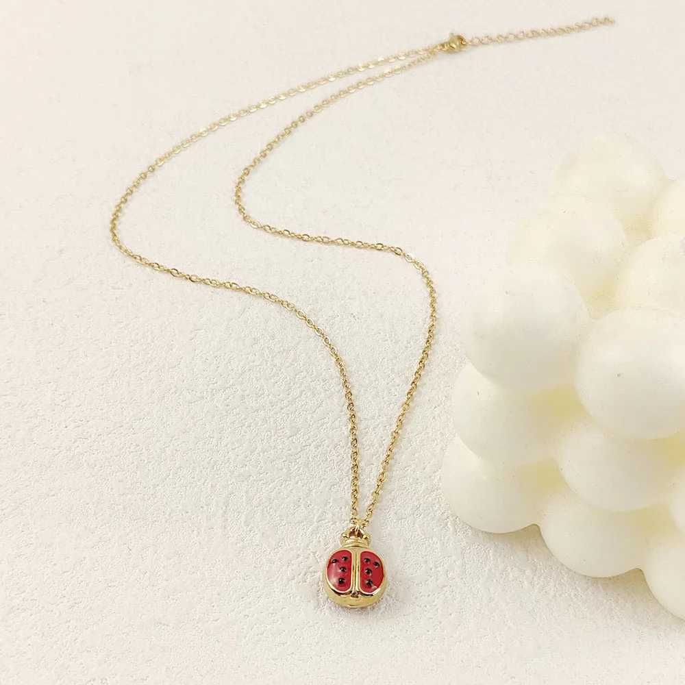 Attractive stainless steel insect print pendant high quality 18k metal womens necklace hip hop rock party jewelry Z250614