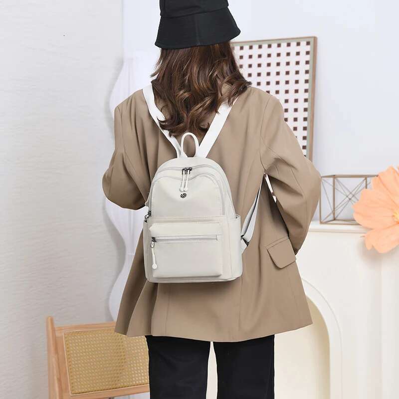 Casual Multi Pockets Backpacks For Waterproof Nylon Daypack Women Lightweight Back Pack Ladies Large Capacity Travel Bags