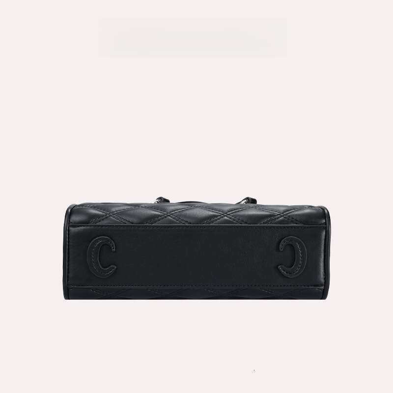 Women's shoulder bag crossbody bag fashionable trend diamond grid chain bag fashionable high-end feel Diamond Pattern Tote Bag