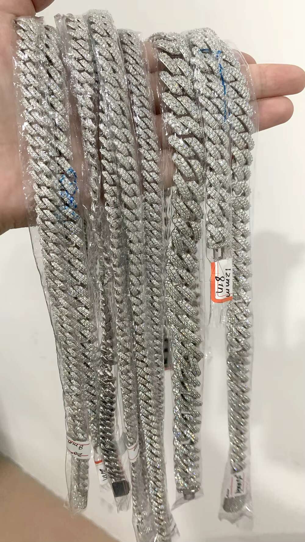 Custom Moissanite Hip Hop Jewelry 925 Silver D VVS 6mm Width One Row Moissanite Cuban Link Chain Rapper Style Wholesale Price