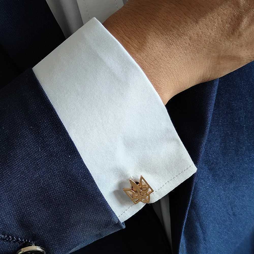 Mens Cufflinks Ukrainian Symbol Cufflink Charm Stainless Steel Cutout Design Shirt Cuff Buttons for Mens High Quality Jewelry XJ250614