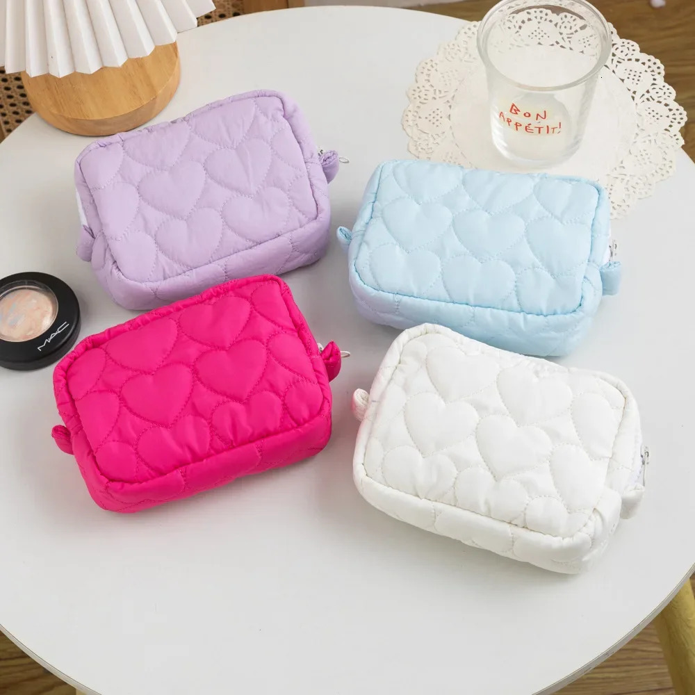 Womens Cosmetic Pouch Large Capacity Travel Storage Bags Ladies Love Heart Design Clutch Handbags Big Toiletry Bag 250614