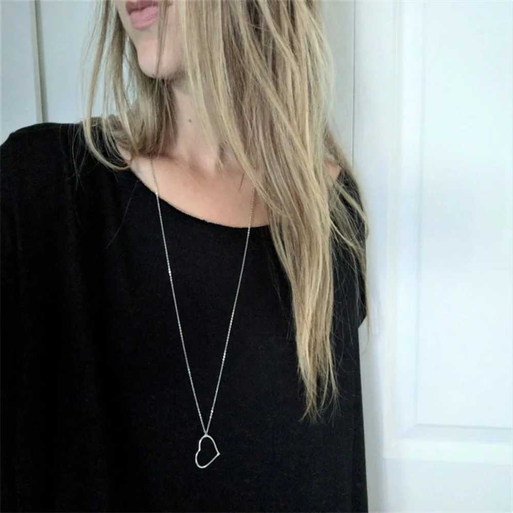 Simple Trend Style Hollow Pendant Necklace Long Necklace Female Light Luxury Niche Fashion Party New Heart Pendant Gift Jewelry Z250614