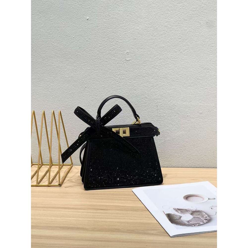 Diamond-Studded New Rhinestone Handbag Flip Cover Fashion Single Shoulder Crossbody Chain Women's Small Square Pink Bag