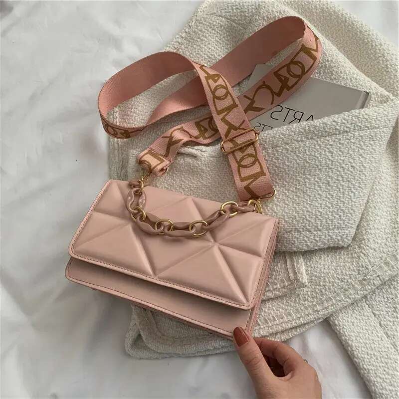 Designer Free Shipping Bag New Casual Womens Single Shoulder Small Square Simple Broadband Crossbody Free shipping