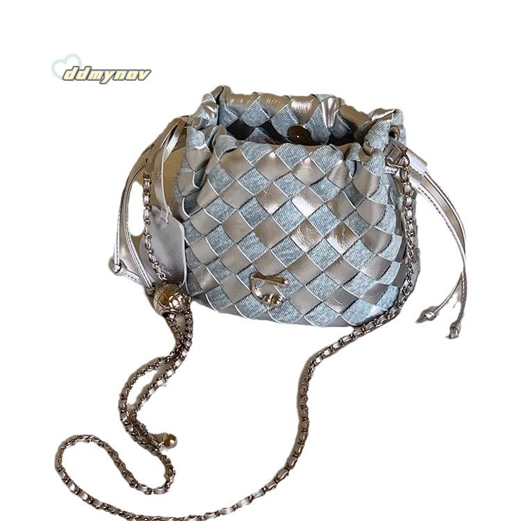 2024 New Niche Design Bucket for Women Summer Novel Woven Chain Shoulder Crossbody Small Bag Trendy ddmynov