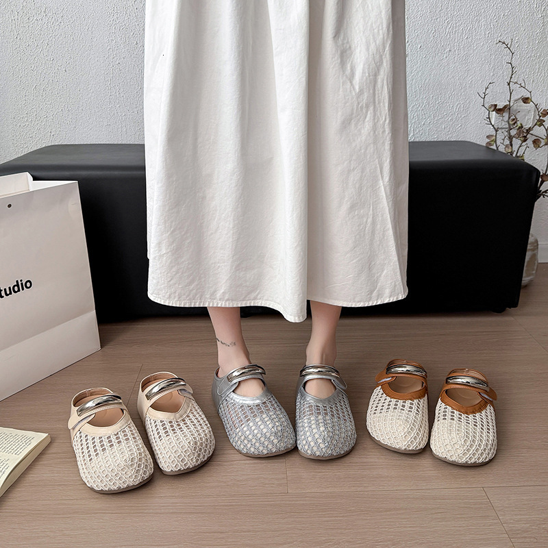 Ddmyoutdoor Thick Soled Hidden Heel Slip On Magic Tape Closed Toe Half Slippers For Women Summer Outdoor Hollow Out New Style Sandals Outdoor Shoes