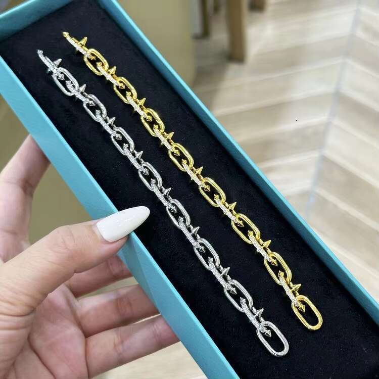 High Version Precision Horseshoe Bracelet with U-Shaped Buckle Chain Fashionable Personalized Moissanite S925 Silver Bracelet