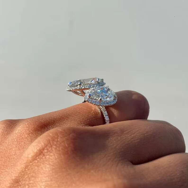 Luxury 5.02 Ct Double Pear Diamond Halo Engagement Ring 925 Silver Jewelry Simple VVS Moissanite Pear Cut Women Fine Rings