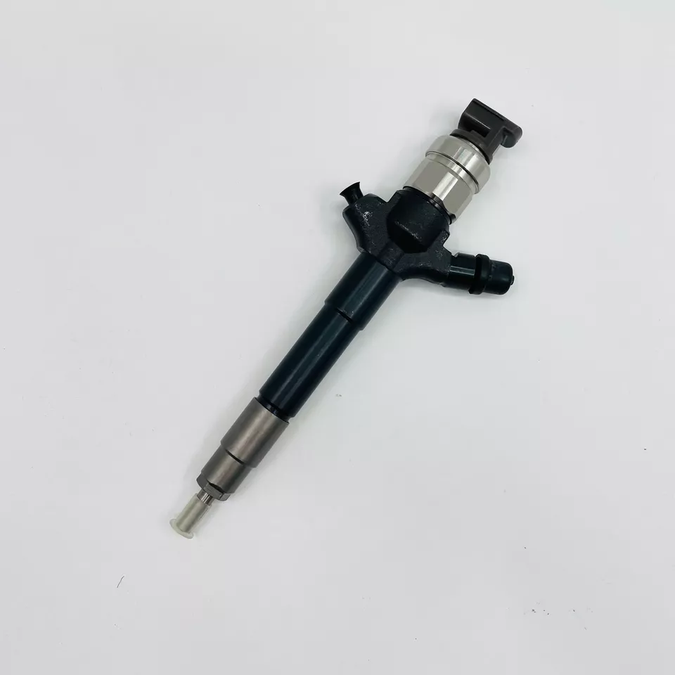 095000-9840 diesel fuel injector 23670-59055 is suitable for Land CRUISER 200 V8 1VD-FTV