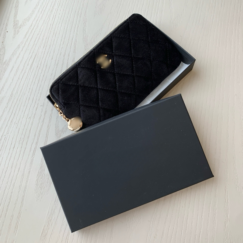 2025 spring limited edition luxury lattice designer makeup bag black classic toiletry camellia flower zipper bag cosmetic bags Portable Travel Washing Cases box