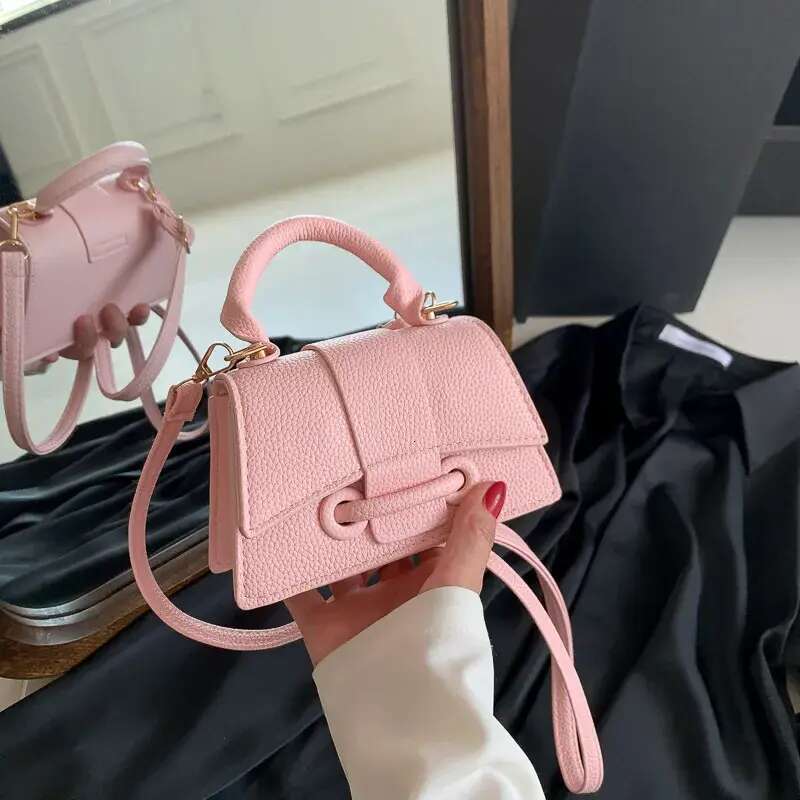 Designer Free Shipping New Solid Color Simple Bag Temperament Handbag Single Shoulder Crossbody Small Square For Women Free shipping