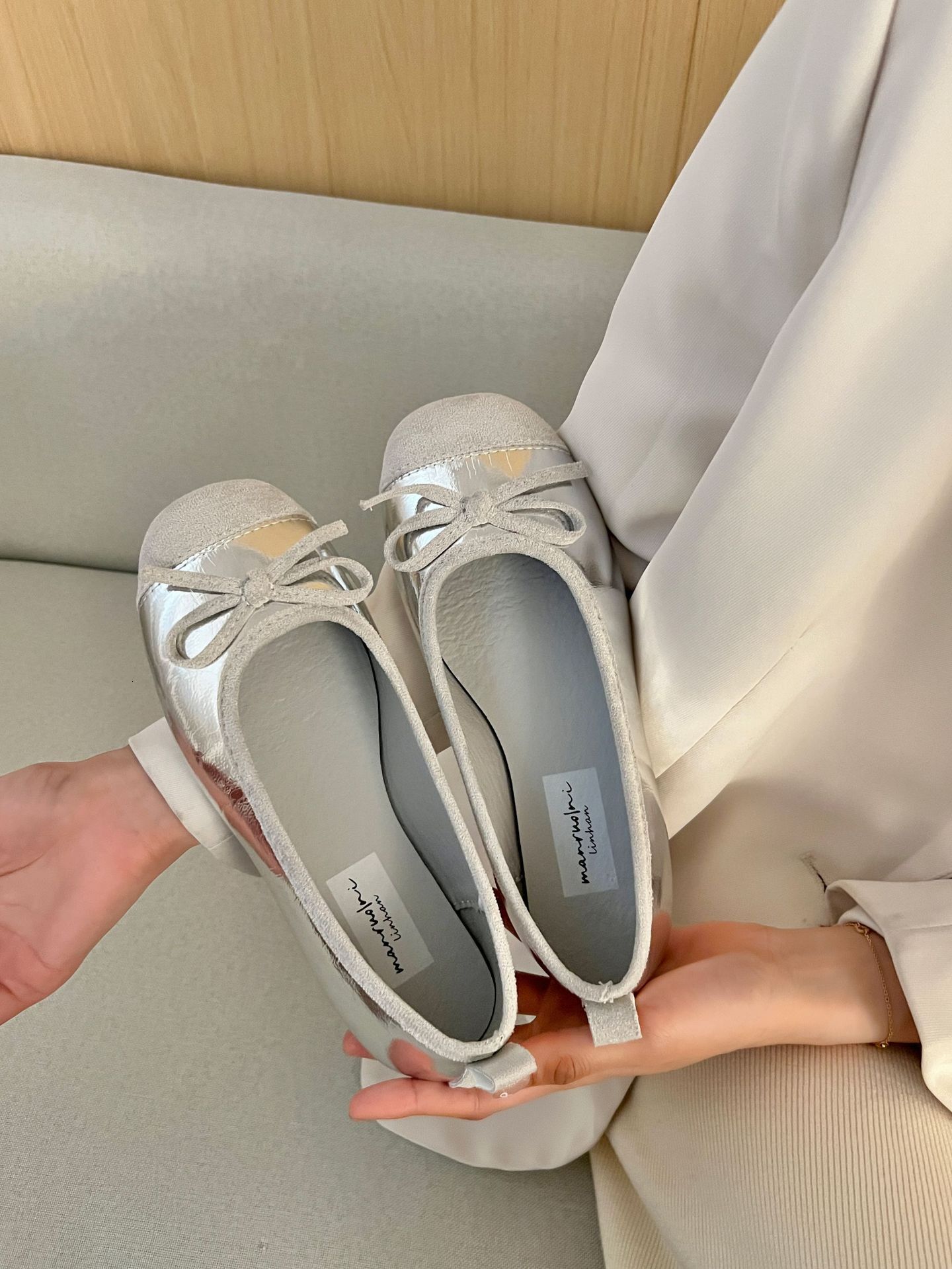 Ddmyoutdoor Flat Gentle Evening French Style Small Red Single Women S Spring And Autumn Soft Sole Silver Ballet Shoes Outdoor Shoes