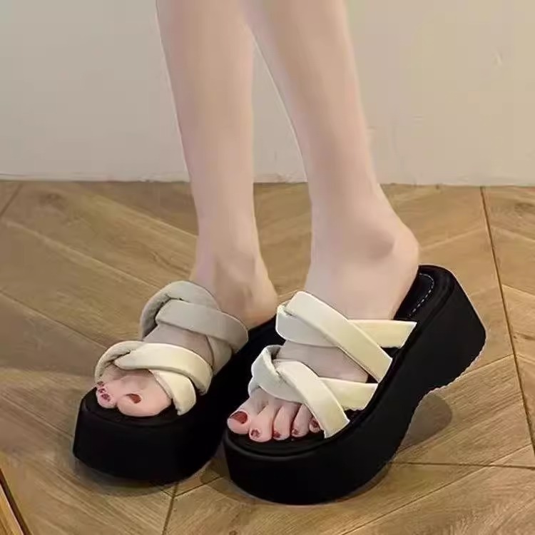 Ddmysports Versatile High Value Stunning Women S Slippers Summer New Casual Platform Thick Soled Height Increasing Sandals Outdoor Shoes