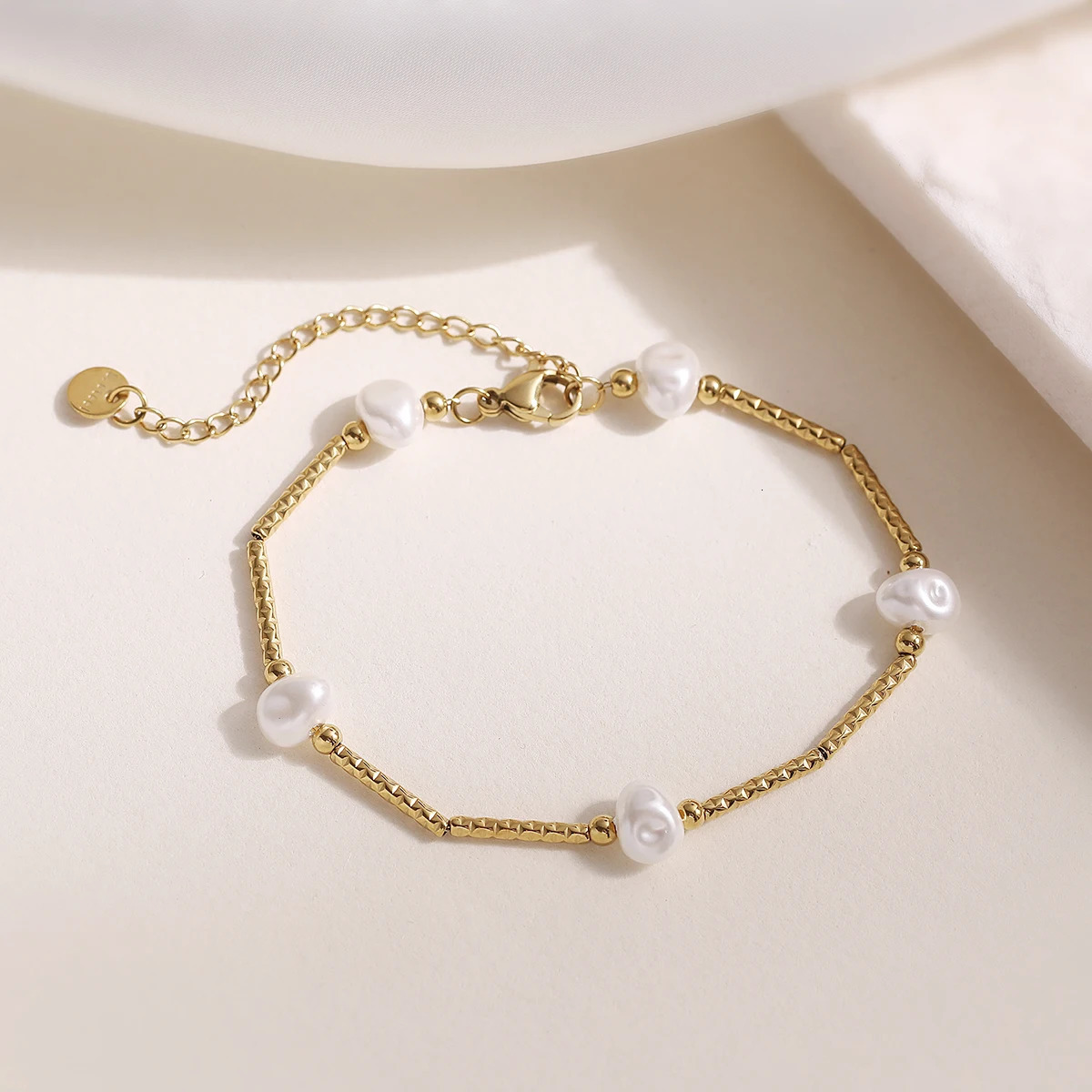 Mafisar High Quality Non-Fading 316L Stainless Steel Jewelry Trendy Gold Color Pearl Charm Bracelet For Women Birthday Gift 250610