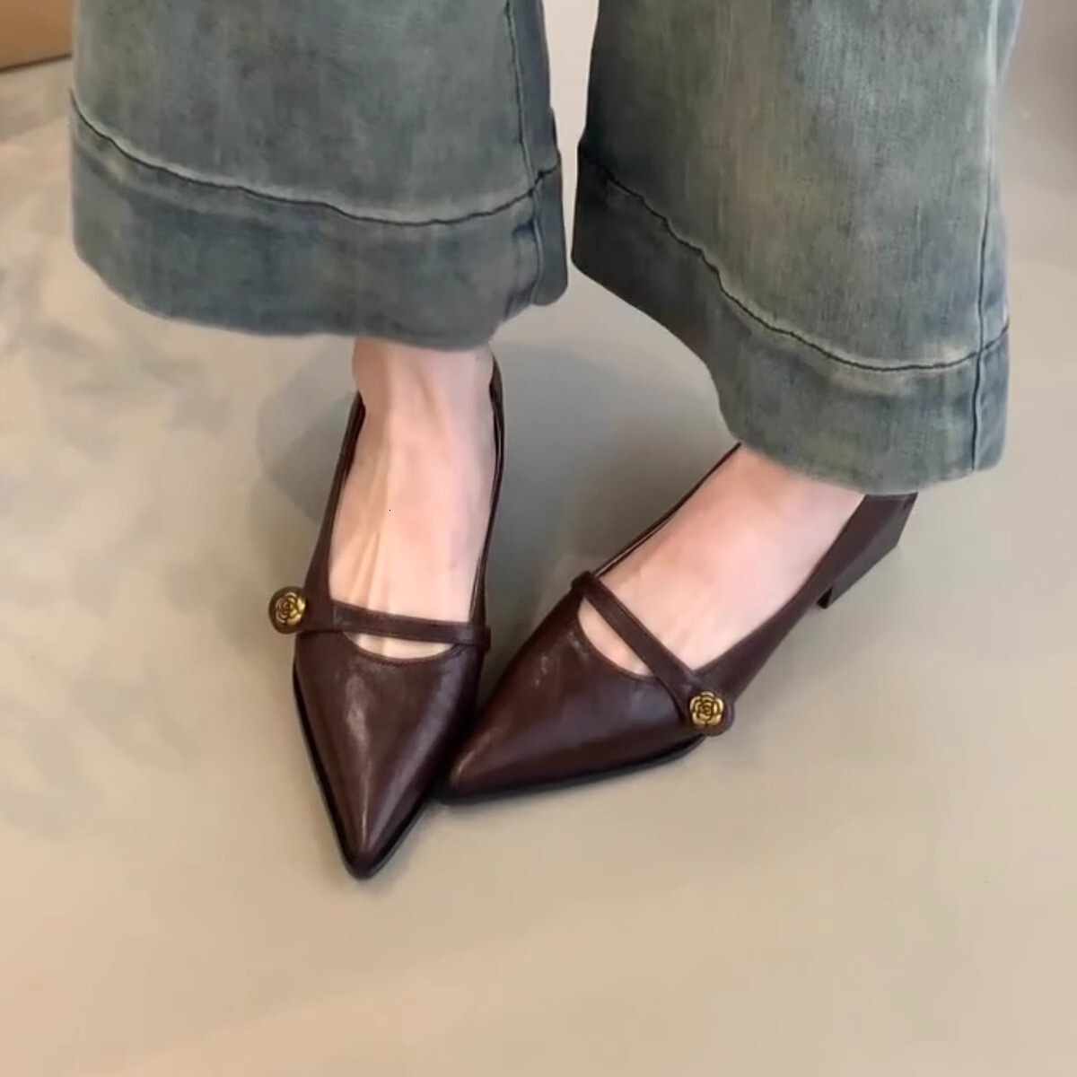 Ddmyoutdoor French Style Camellia Thick Heel Single For Women Spring New Pointed Toe Versatile Elegant Shallow Mouth Mary Jane Shoes Outdoor Shoes