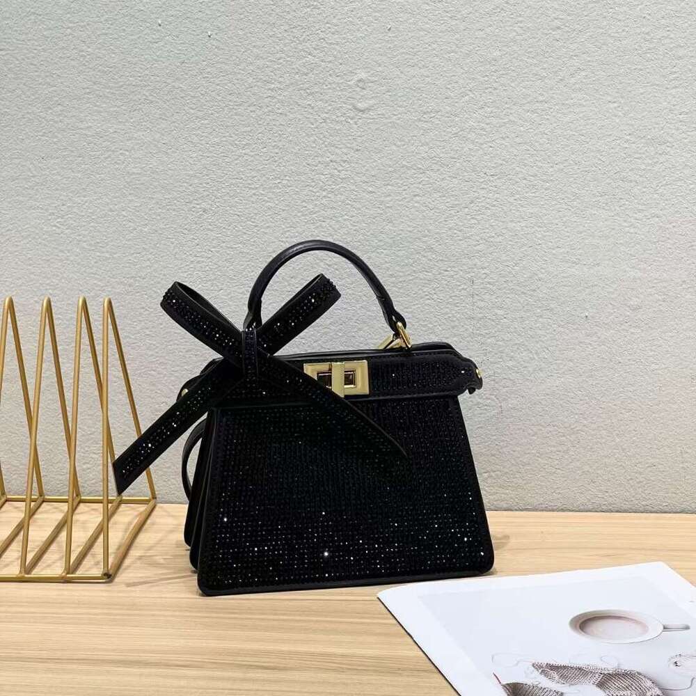 Diamond-Studded New Rhinestone Handbag Flip Cover Fashion Single Shoulder Crossbody Chain Women's Small Square Pink Bag